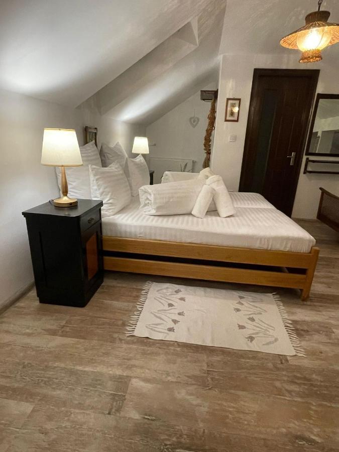 Apartament Yannis Apartment Alba Iulia Exterior photo