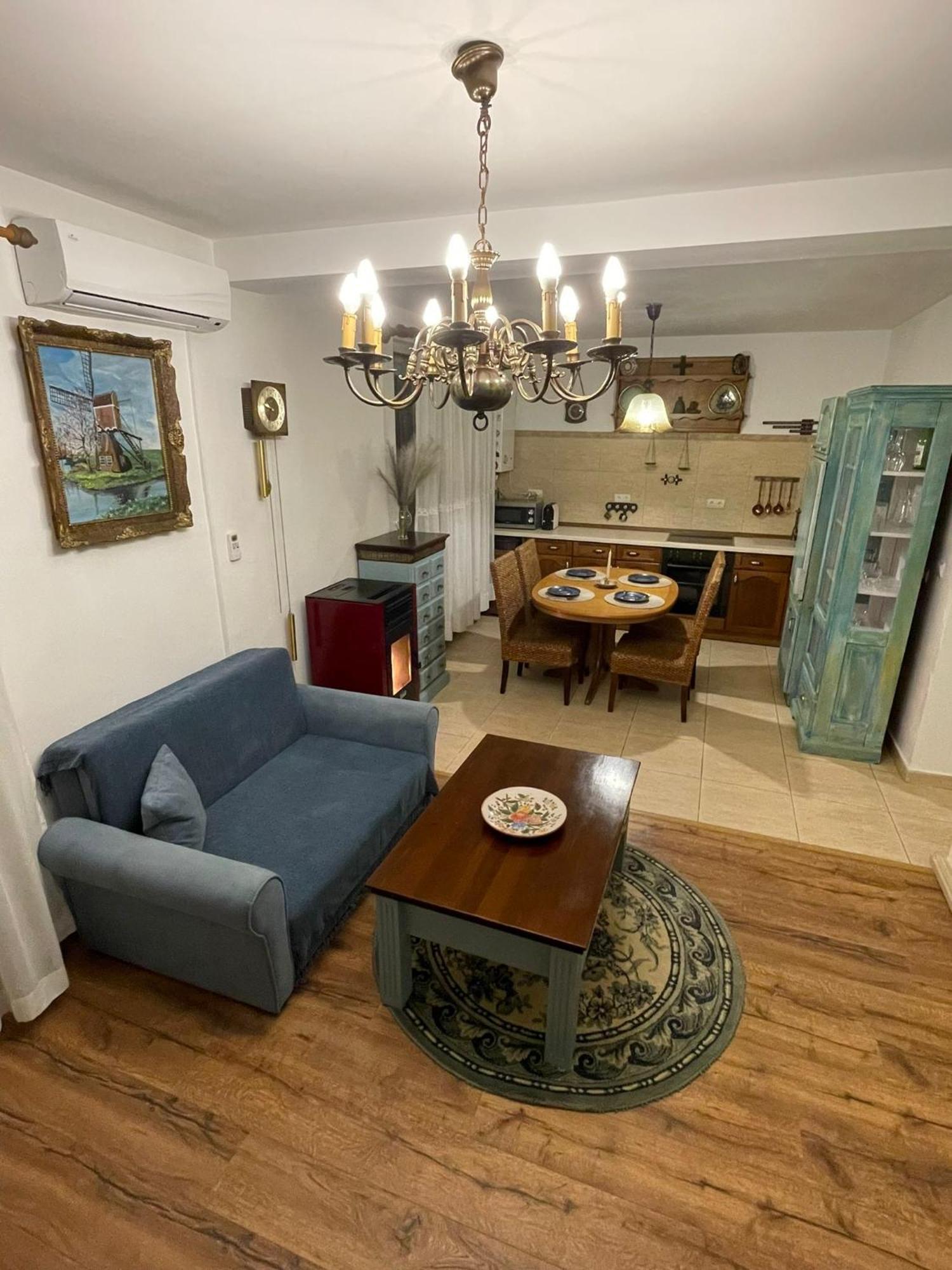 Apartament Yannis Apartment Alba Iulia Exterior photo